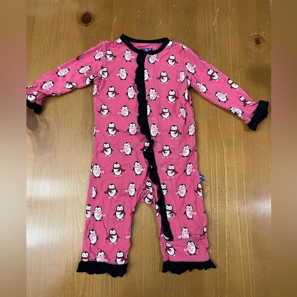⭐️4 for $40⭐️ Kickee Pants  size 0-3M pink with penguins - Picture 1 of 9